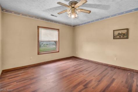 5706 Kemary Avenue SW Navarre OH 44662