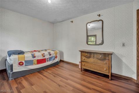 5706 Kemary Avenue SW Navarre OH 44662