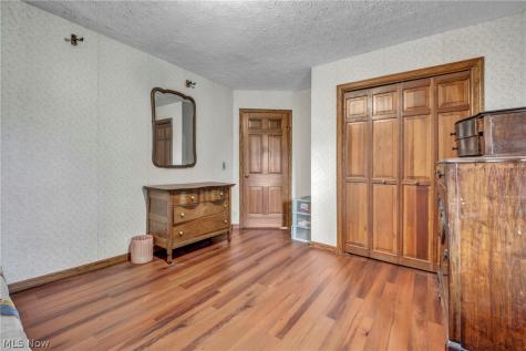 5706 Kemary Avenue SW Navarre OH 44662