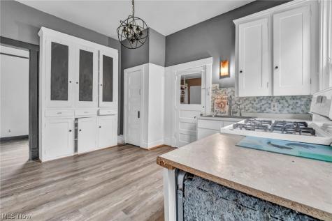 5706 Kemary Avenue SW Navarre OH 44662