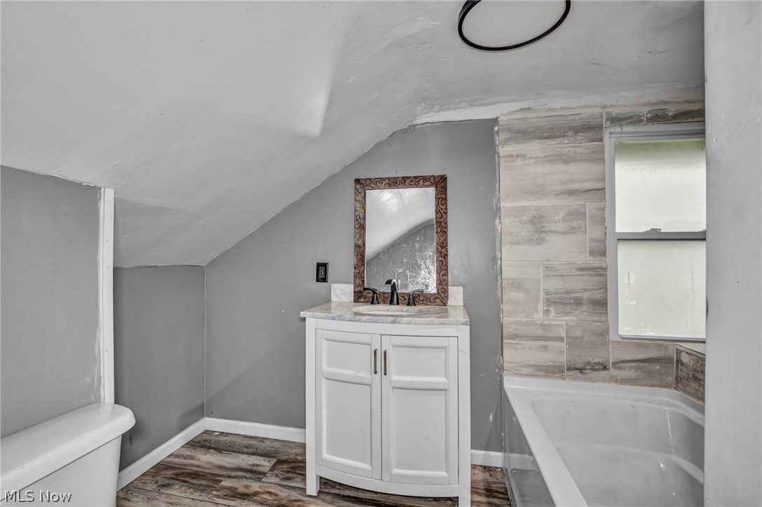 5706 Kemary Avenue SW Navarre OH 44662