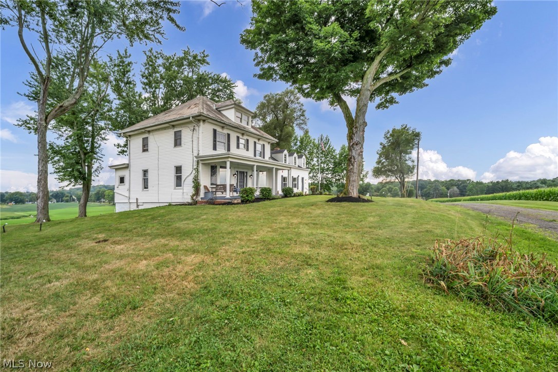 5706 Kemary Avenue SW Navarre OH 44662
