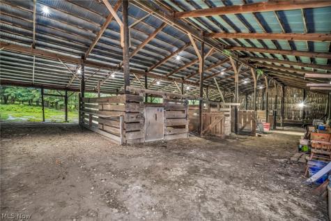 5706 Kemary Avenue SW Navarre OH 44662