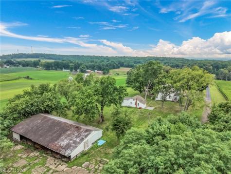5706 Kemary Avenue SW Navarre OH 44662