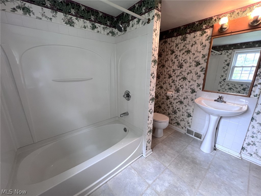 350 Harter Avenue NW Canton OH 44708