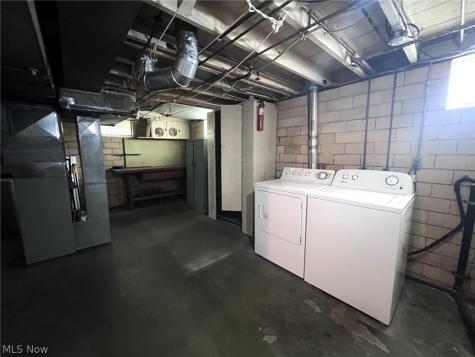 350 Harter Avenue NW Canton OH 44708