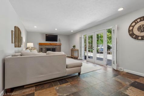34165 Sherbrook Park Drive Solon OH 44139