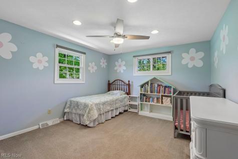 34165 Sherbrook Park Drive Solon OH 44139