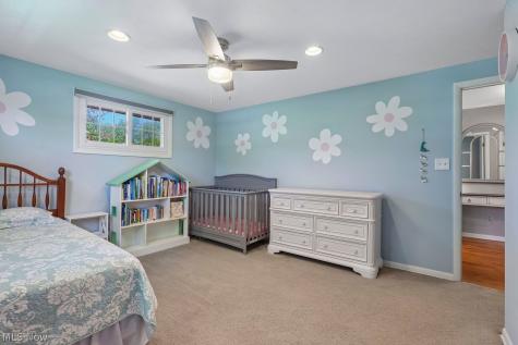 34165 Sherbrook Park Drive Solon OH 44139