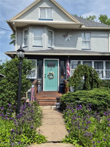 2126 S Arch Avenue Alliance OH 44601