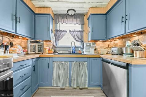 2126 S Arch Avenue Alliance OH 44601