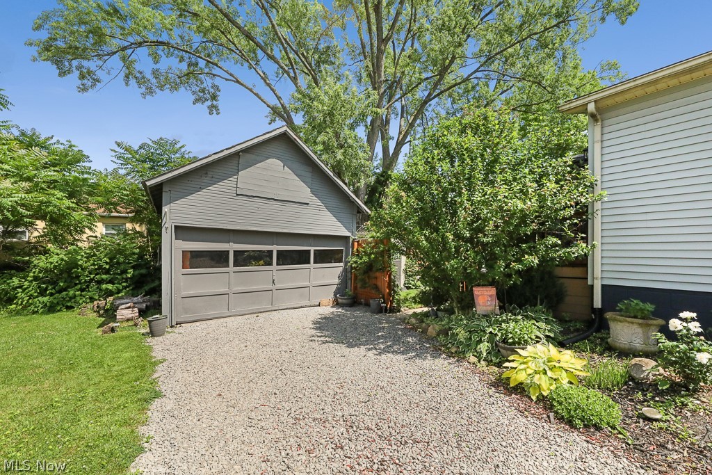 2126 S Arch Avenue Alliance OH 44601