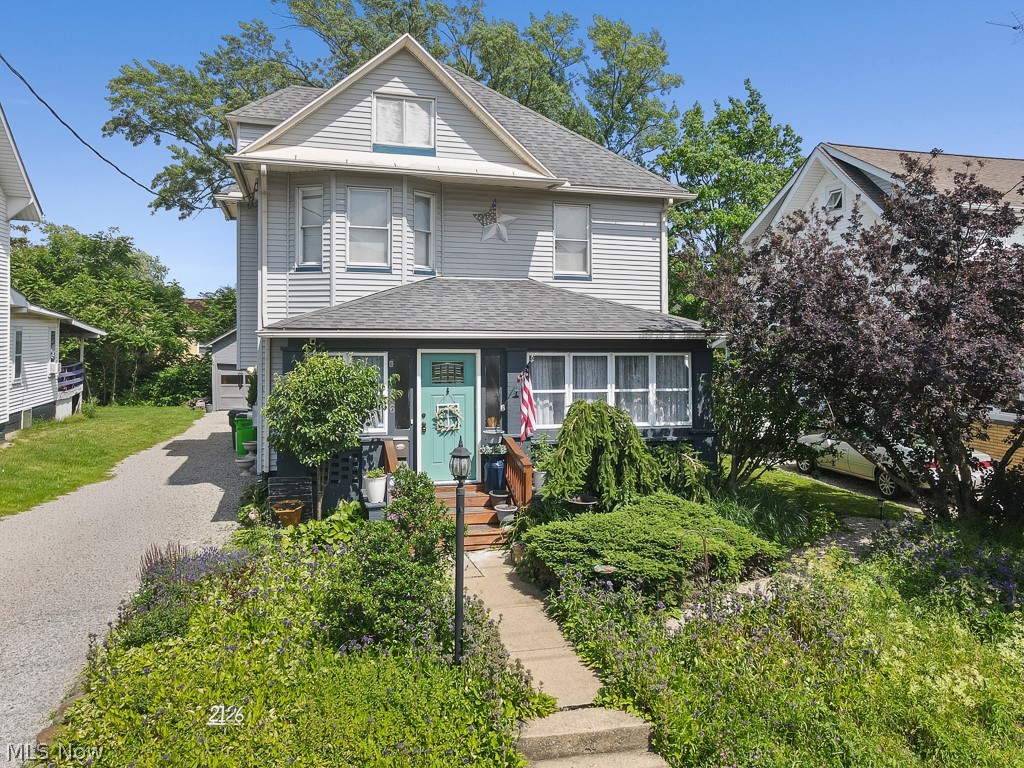 2126 S Arch Avenue Alliance OH 44601