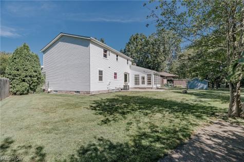 15133 Dogwood Circle Middleburg Heights OH 44130