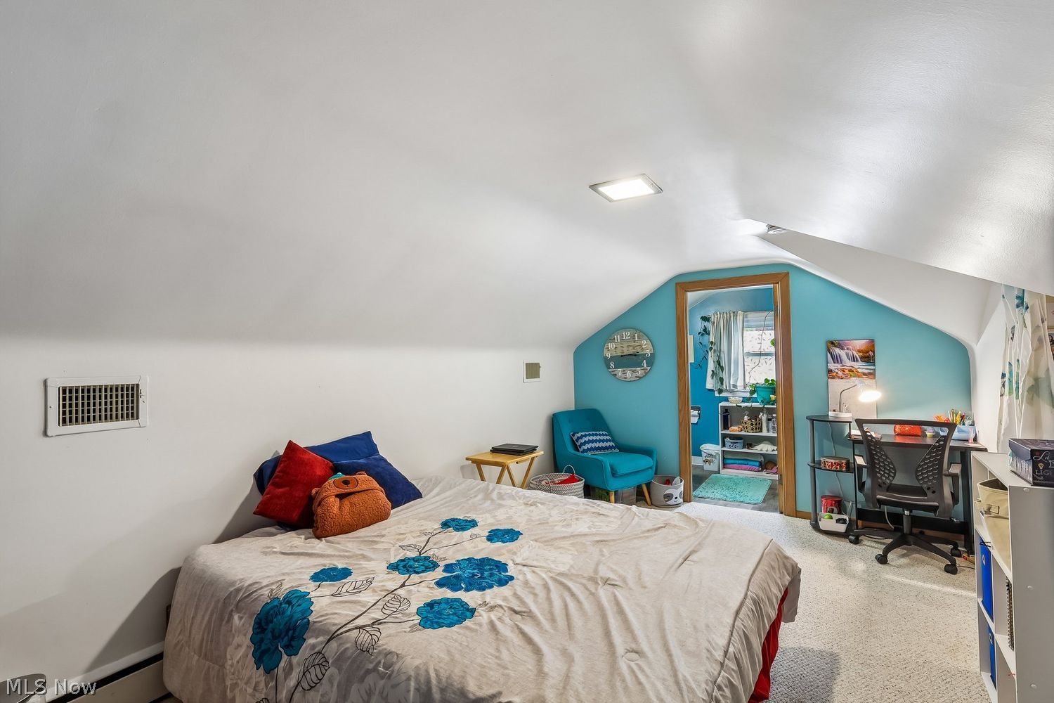 5107 Whitethorn Avenue North Olmsted OH 44070