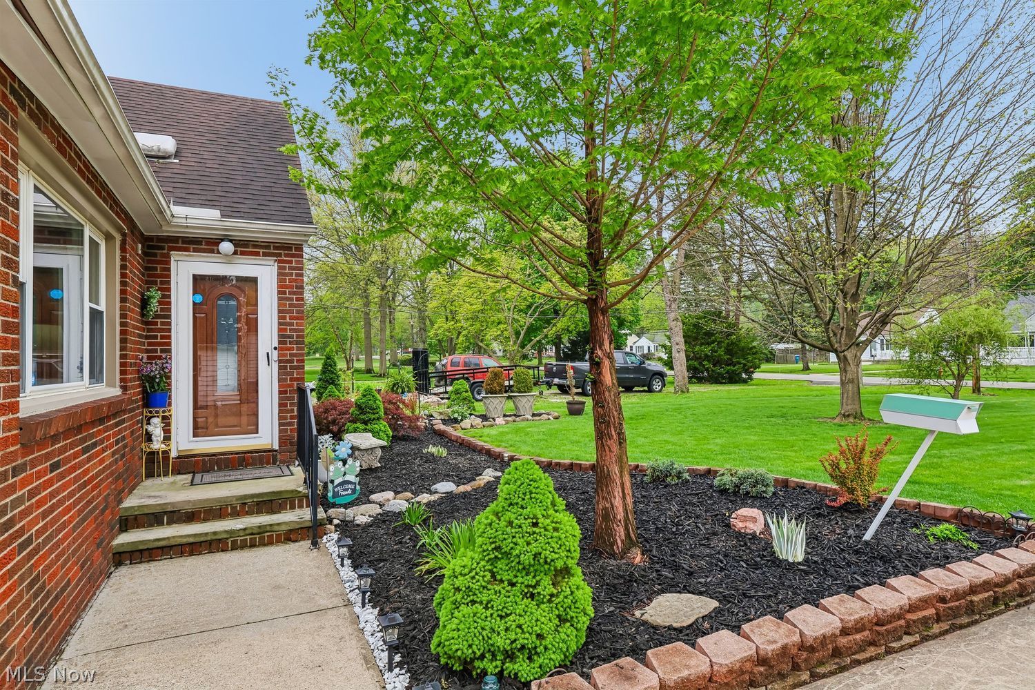 5107 Whitethorn Avenue North Olmsted OH 44070