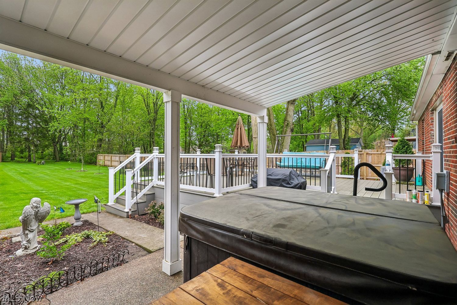 5107 Whitethorn Avenue North Olmsted OH 44070