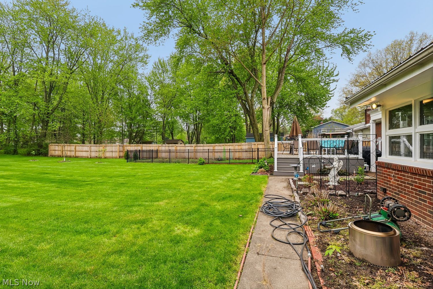 5107 Whitethorn Avenue North Olmsted OH 44070