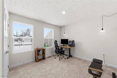 994 Bookman Avenue Akron OH 44312