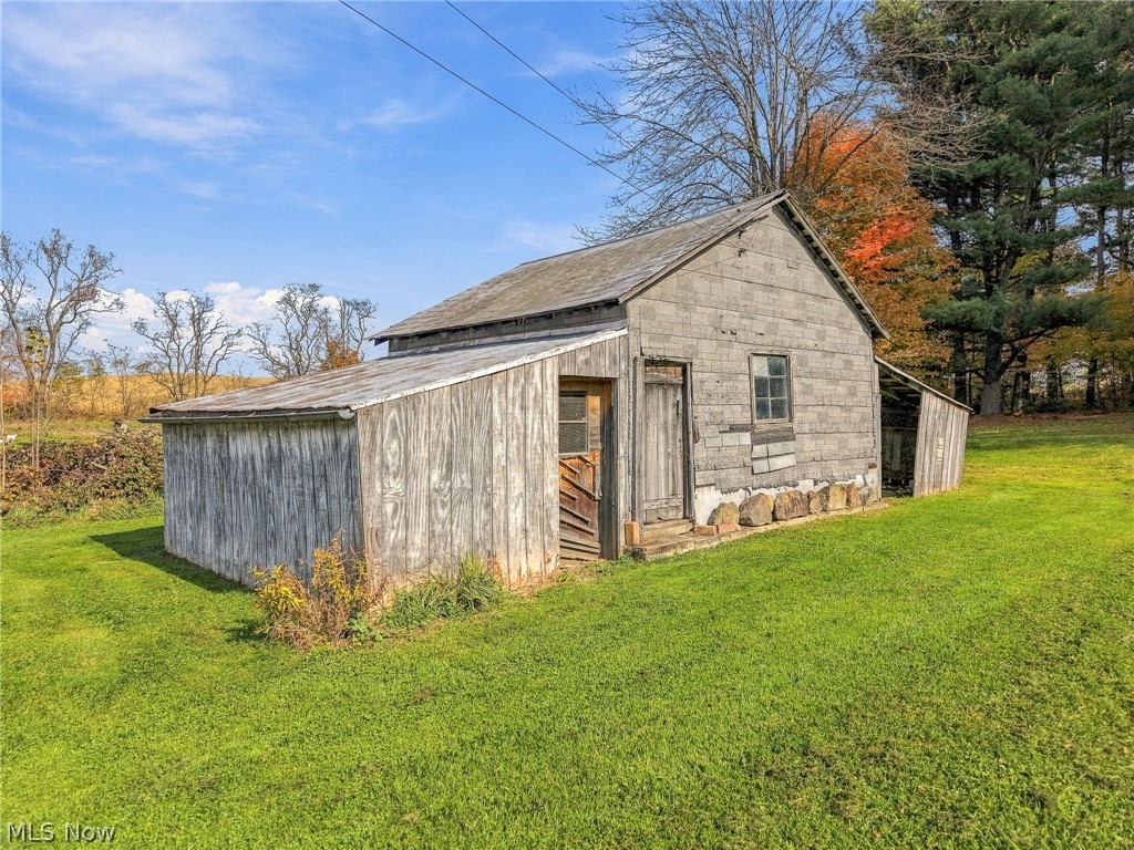 9076 Plymouth Street Hanoverton OH 44423