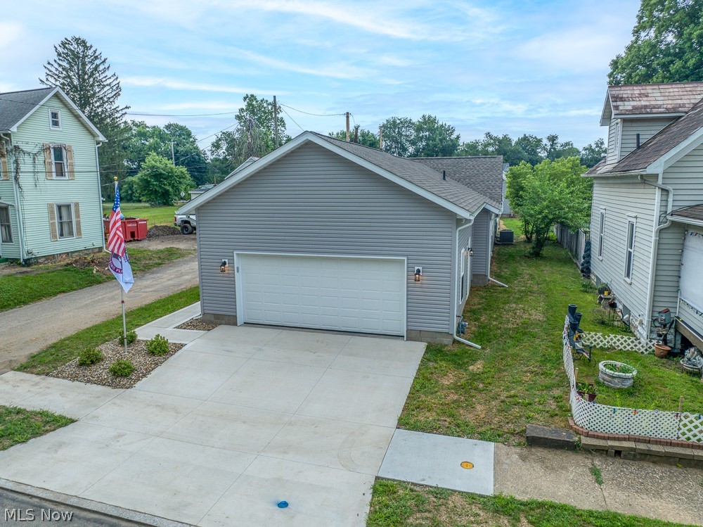 347 Ray Avenue NE New Philadelphia OH 44663