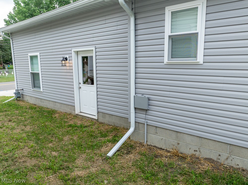 347 Ray Avenue NE New Philadelphia OH 44663