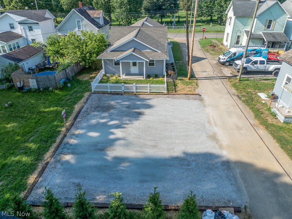 347 Ray Avenue NE New Philadelphia OH 44663
