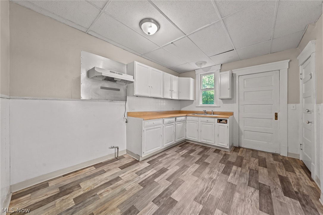 4012 Bucyrus Avenue Cleveland OH 44109