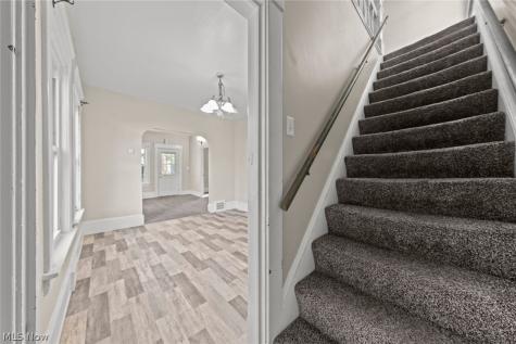 4012 Bucyrus Avenue Cleveland OH 44109