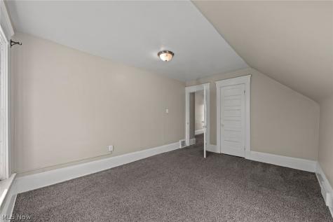 4012 Bucyrus Avenue Cleveland OH 44109