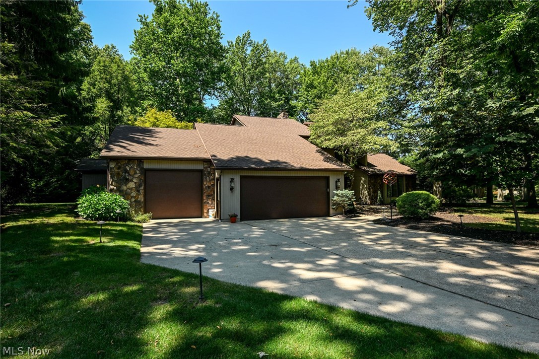 11197 Arrowhead Drive Grafton OH 44044