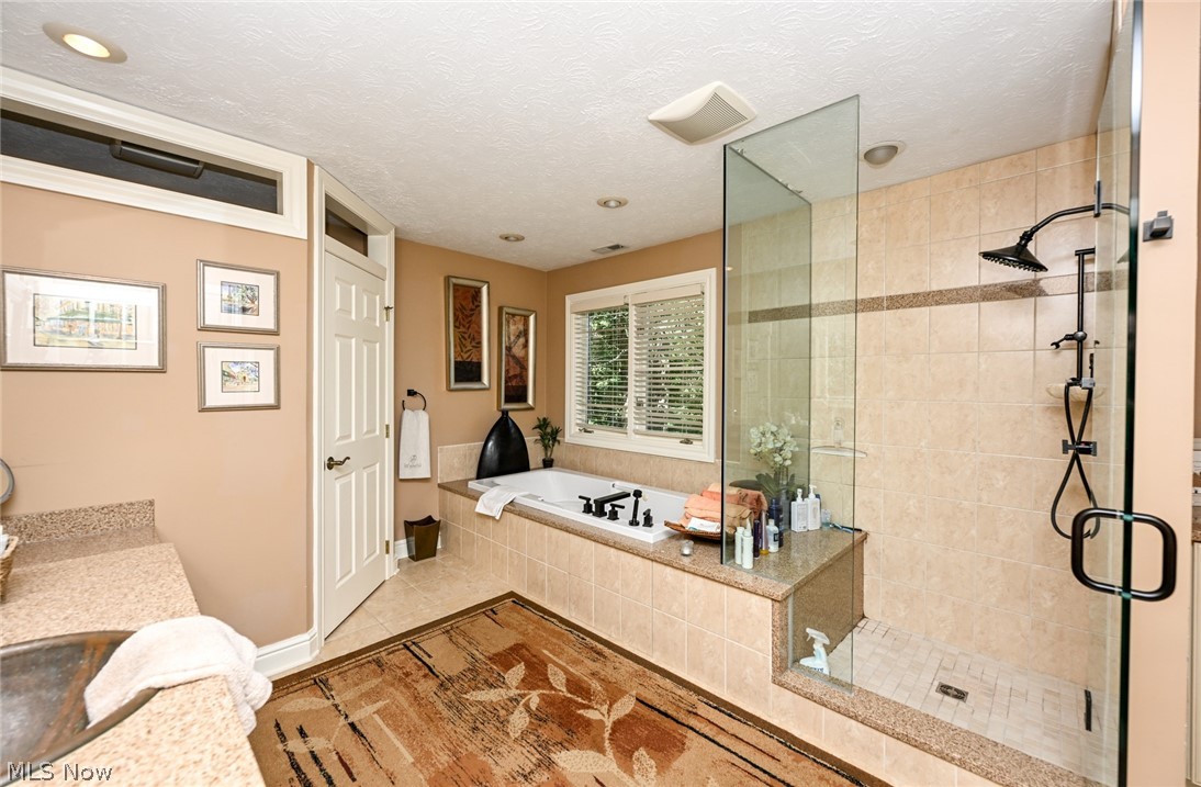 11197 Arrowhead Drive Grafton OH 44044