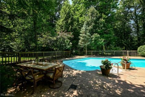 11197 Arrowhead Drive Grafton OH 44044