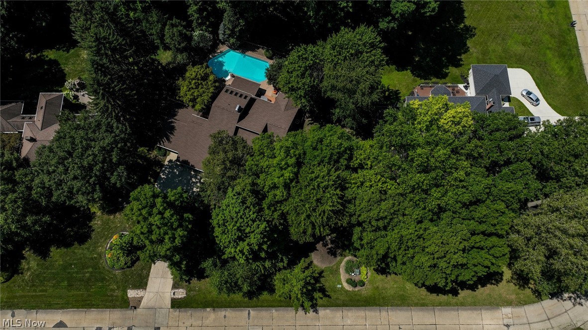 11197 Arrowhead Drive Grafton OH 44044