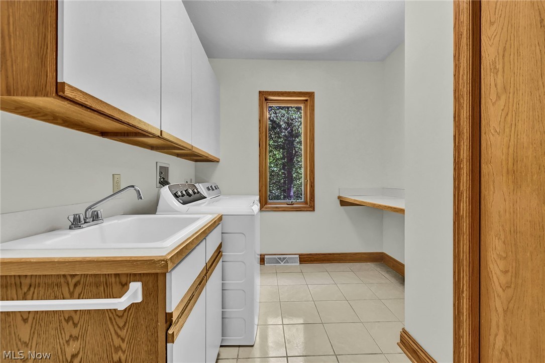 9155 Woods Way Drive Kirtland OH 44094