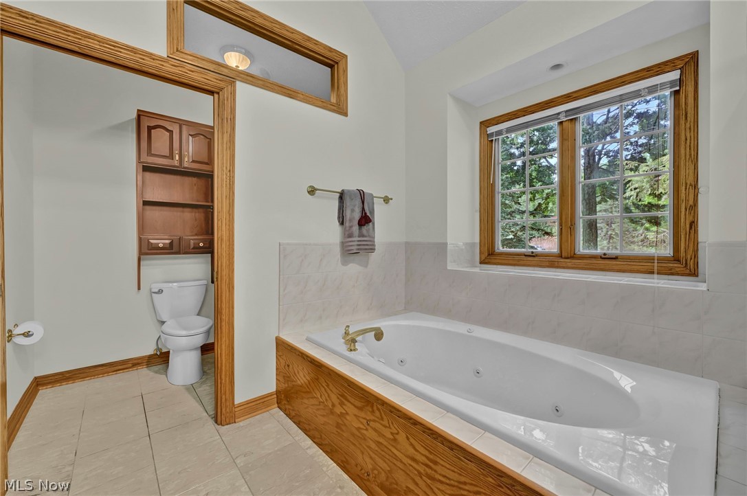 9155 Woods Way Drive Kirtland OH 44094