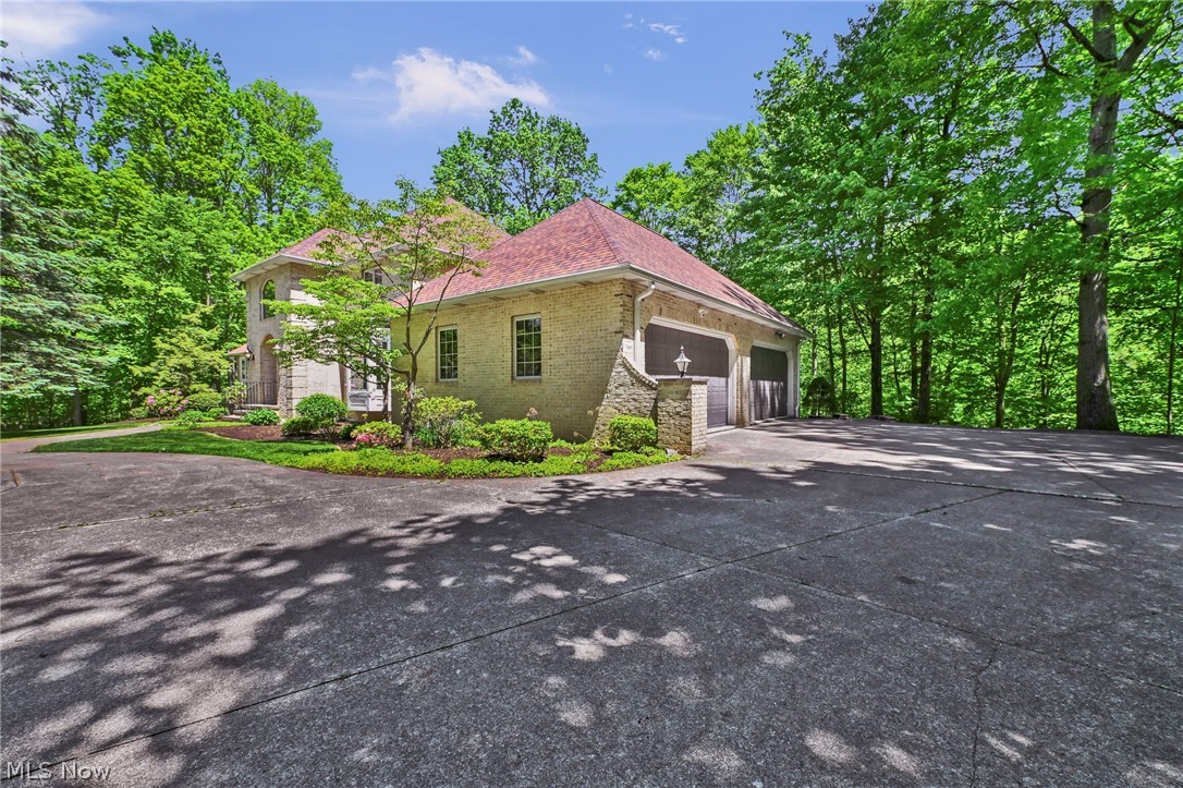 9155 Woods Way Drive Kirtland OH 44094