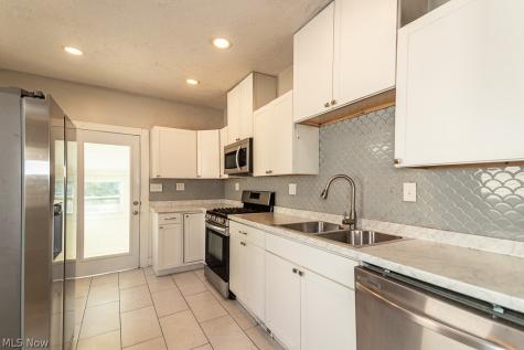 3709 E 69th Street Cleveland OH 44105