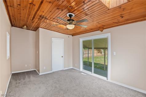 137 Wilson Avenue Niles OH 44446