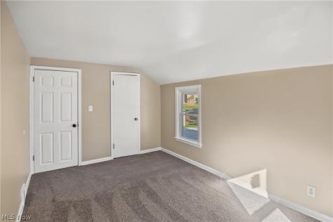 137 Wilson Avenue Niles OH 44446