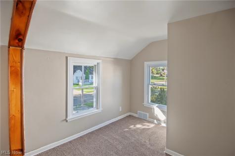 137 Wilson Avenue Niles OH 44446