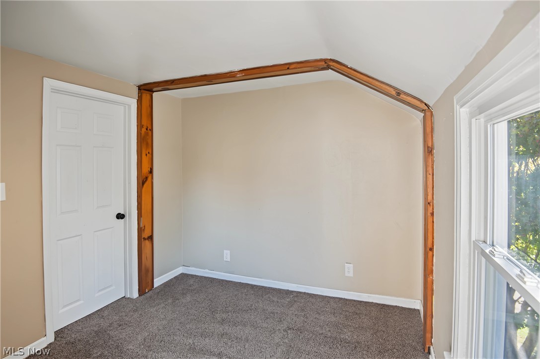 137 Wilson Avenue Niles OH 44446