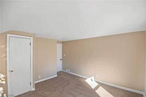 137 Wilson Avenue Niles OH 44446