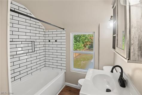 137 Wilson Avenue Niles OH 44446
