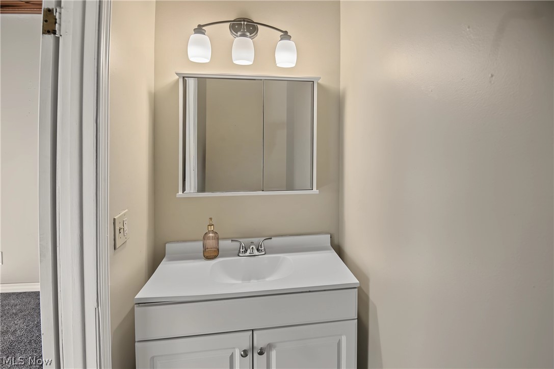 137 Wilson Avenue Niles OH 44446