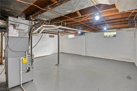 137 Wilson Avenue Niles OH 44446