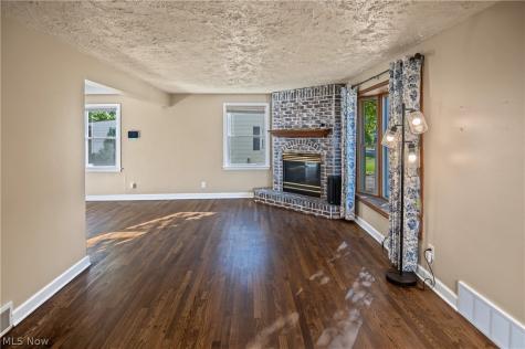137 Wilson Avenue Niles OH 44446