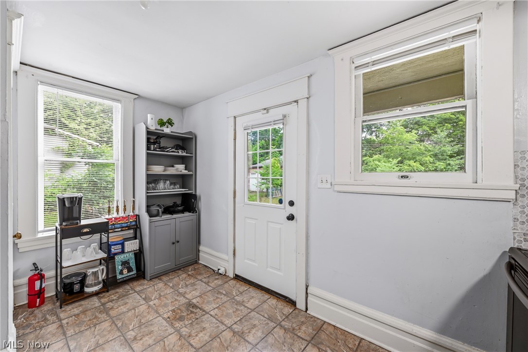 236 N Heights Avenue Youngstown OH 44505