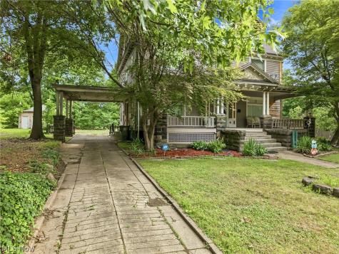 236 N Heights Avenue Youngstown OH 44505