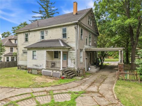 236 N Heights Avenue Youngstown OH 44505